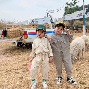 Koreanischer Stil Frühling Herbst Jungen Mädchen Mode einfarbig übergroße Einteiler Kinder Langarm Jumpsuits 1-6Y 210508