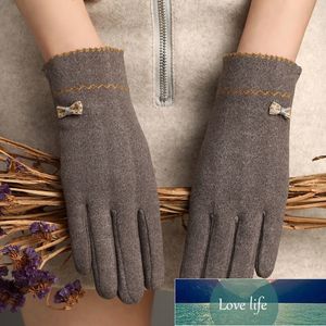 Autumn Winter New Women Keep Warm Touch Screen Thin Fleece Windproof Elasticity Gloves Elegant Female Retouch Bowknot Simple Factory price expert design Quality