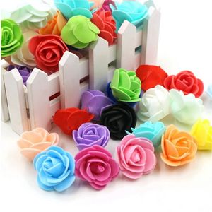 500 pz/lotto Mini PE Schiuma Rosa Testa di Fiore Artificiale Rosa Fiori Fatti A Mano FAI DA TE Matrimonio Decorazione Della Casa Rifornimenti Del Partito di Festa 1500 T2