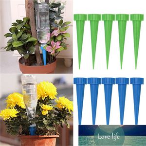 Zufällige Farben 13,5 * 3 cm Neu kommen automatische Gartenkegel-Bewässerungsspitze Pflanze Blumenbewässerung Flaschenbewässerungssystem Fabrikpreis Expertendesign Qualität Neueste