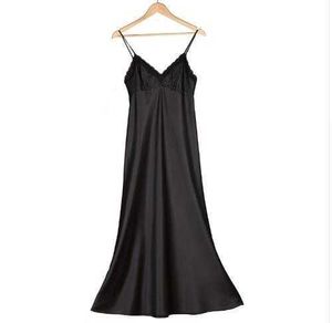 Silk Long Nightgown Spaghetti Strap SleepDress Lace Sexy V Neck for Women Solid Nightdress Lady Underkläder 210924