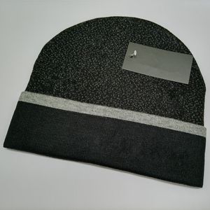 Cappello lavorato a maglia da stilista per donna Berretti traspiranti Berretti da uomo di marca Berretti invernali Caldi Cappelli da sci