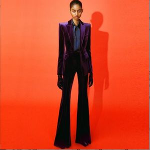 Yeni Kişilik En Kaliteli kadın İki Parçalı Pantolon Setleri Takım Elbise Orijinal Tasarım Altın Kadife Bir Düğme Blazer Moda Show Flared Pantolon Pantolon İş 3 Renkler Suits