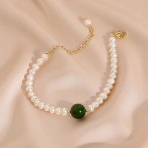 Hängsmycke Halsband Natur Färskvatten Barock Pearl Green Jade Agate Armband för Kvinnor Bröllopsfest Present Mässing Kedja med K guldfylld jud