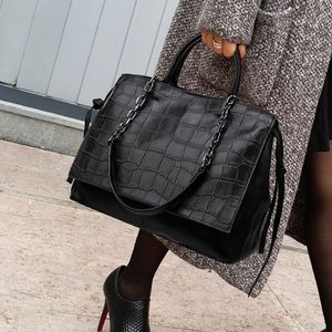 Saco de desenhista de luxo 2021 Nova Moda Casual Crocodilo de Crocodilo Couro Grande Capacidade Chain Bag Senhoras All-Match Ombro Bolsa