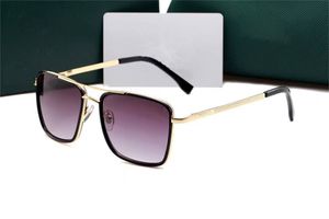 Luxury New Brand Polarized Designer Solglasögon Män kvinnor UV400 Eglasögon Glasögon Metal Frame Polaroid Lens Sun Gereglasses