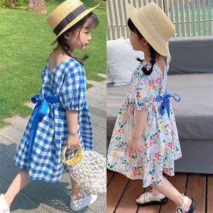 Summer Girls Dress Sweet Style Floral Plaid Back Tie Baby Abbigliamento per bambini Abbigliamento per bambini 210625