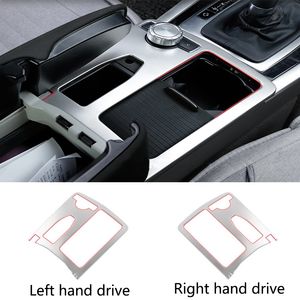 Araba Sticker İç Gerçek Dişli Vites Kolçak Panel Su Kupası Tutucu Dekoratif Kapak Trim Şerit Aksesuarları LHD RHD Mercedes Benz C Sınıfı W204 için RHD