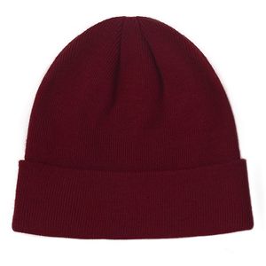 Liten MOQ till salu Winter Hat 3D Stitching Acrylic Material unisex monterad storlek sport varm hatt anpassade m￶ssa beanies