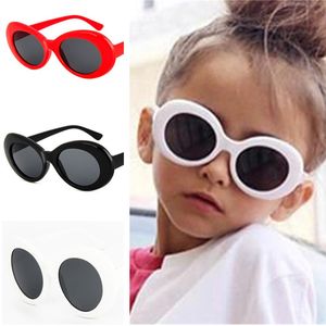 Moda Crianças Óculos de sol Hip Hop Oval Glasses Kaids Anti-UV Spectacles Opessizes Frame ornamentA Black/Red/White Color