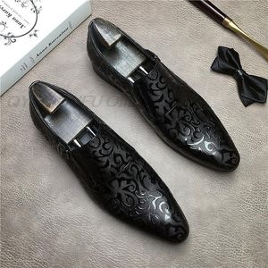 Scarpe eleganti con fibbia Monk Strap intagliate a mano da uomo Mocassino da uomo in vera pelle bordeaux nero da uomo