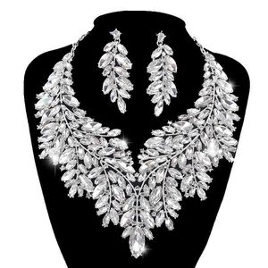 Luxuoso Dubai estilo casamento conjuntos de jóias strass Declaração de cristal nupcial cor de prata colar conjunto presente de Natal para senhora