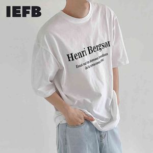 IEFBラウンドカラー半袖メンズサマーハーフスリーブTシャツ韓国の手紙リントズルーズファッションブラックホワイトティートップシック210524