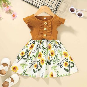 Toddler Baby Girl Summer Dress Kids Fly Sleeve Ruffles Bow Ribbed Flower Princess Dress för tjejer 12 18 24 månader 3 4 5 år Q0716