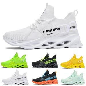 Style8 Moda Nefes Mens Bayan Koşu Ayakkabıları Üçlü Siyah Beyaz Yeşil Ayakkabı Açık Erkekler Kadın Tasarımcı Sneaker Spor Eğitmenleri Boyutu Sneakers