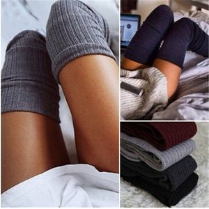 Tasarımlar 1 Çift Katı Renkler Örme Seksi Çorap Kadınlar Sıcak Uyluk Yüksek Diz Üzerinde Çorap Moda Bayanlar Çoraplar