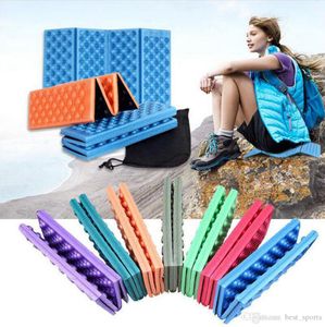 XPE Pianka Pad Siedzenia Składane Wodoodporne Podróże Outdoor Seats Cuchon Camping Maty poduszki Piknik Mata składana WLL840