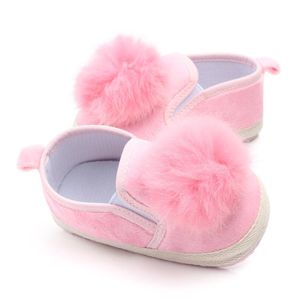 Första Walkers Anti-Slip Prewalker Plush Sneakers Toddler Born Baby Girl Shose Soft Sole Crib Shoes