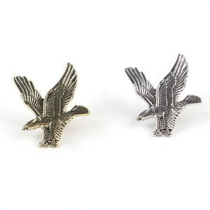 Pins, broscher antika guld silverfärg smycken flygande örn brosch män pojkar kostym scarf tillbehör cap badge cockade födelsedaggåva