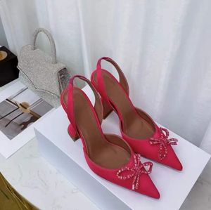 2024 womens sandals Designer Heels Water drill sunflower buckle Fashion Party Wedding Pointy Toe Pumps comfortable Cowhide wedding dress Women High-heeled shoes