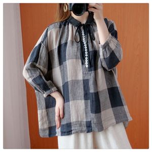 Autumn Arts Style Women Long Sleeve Turn-down Collar Loose Shirts Vintage Cotton Linen Plaid Blouse Femme Tops Big Size M567 210512