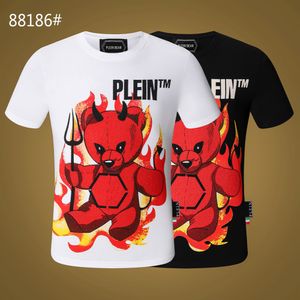 Plein Bear TシャツメンズデザイナーTシャツブランド服ラインストーンスカルメンTシャツクラシック高品質ヒップホップストリートウェアTシャツカジュアルトップティーPB 11365