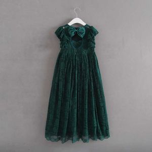 Barn Lång Klänning Jul Emerald / Röd Bowknot Design Backless Cap Sleeve Lace Klänningar för tjejer Högkvalitativa kläder Xmas Q0716