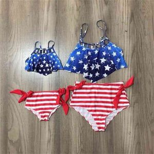 Girlymax 4 lipca Lato Baby Girls Dzieci Ubrania Mamusia Me Stripe Star Swimsuit Bikini Boutique Zestaw 2 sztuki Odzież dziecięca 210724