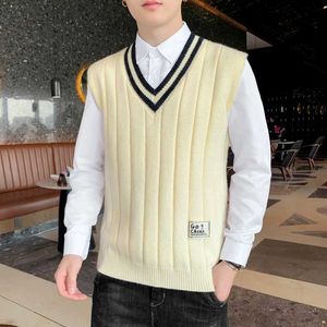 Sweater Vest Men Ärmlös Tröja Höst Vinter Casual Pullover Jumper Koreansk Fashion Streetwear Men Tops Slim Fit V-Neck Y0907