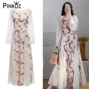 Projektant Styl Vintage Retro Embroiderir Kwiat Z Długim Rękawem Młoda dama Wysoka Talia Luksusowe Suknie Dla Kobiet Vestidos Robe 210421