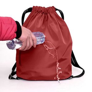 女性ナイロン防水ジムバッグ巾着バックパック女性バッグのための女性バッグヨガフィットネススポーツ旅行ガールズ学生バックパックY0721