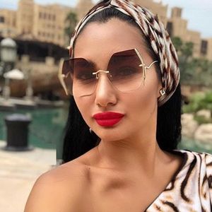 Wholesale unique sun shades for sale - Group buy Unique Rimless Square Sunglasses Women Vintage Brand Oversized Sun Glasses For Female Men Gradient Shades Eyewear UV400 Gift1