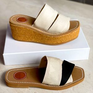 Designer Espadrille Sandália Plataforma Salto Cunha Mule Glyn Impressão Branca Cunha Amadeirada Letra Sandálias Lona Salto Alto Com Caixa NO312