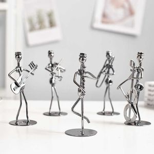 8pc Modern bookshelf Decorative antiques office Figurine Mini Character metal statue Bedroom Cafe Desktop Ornaments Home Decor 210728