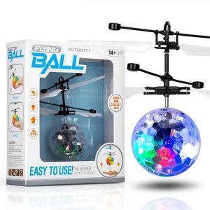 Avkänna Crystal Ball Luminous Flying Ball Kids Flight Balls Infraröd induktion Drone Mini Aircraft Sensory Toy Children's Gift 211026