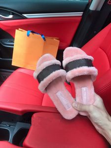 Luxurys designers 2021 Women Ladies wool Slippers Slides Winter fur Fluffy Furry letters Sandals Warm Comfortable Fuzzy Girl Flip Flop black white with box 35-41