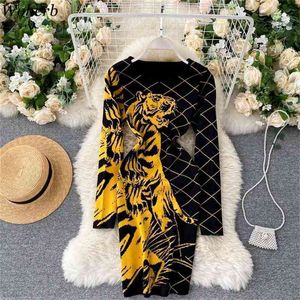 Sexig bodycon stickad klänning kvinnor tiger print vintage tröja klänningar kvinnlig mini stretch penna vestidos de mujer 210519