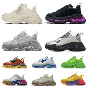 Triple S Sneakers Tasarımcılar Platformu Erkek Bayan Rahat Ayakkabılar 2021 Bej Lüks Paris 17FW Tüm Beyaz Hız Siyah Pembe Vintage Baba Eğitmenler Açık