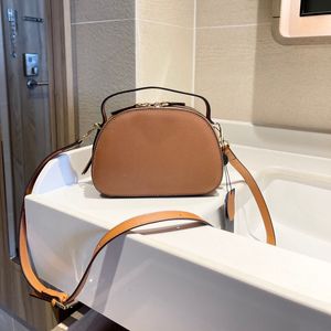 Top Quality 2022 Pacote de Semicircle Bolsas Luxurys Designers Senhoras High Ombro Bolsa Mulheres Moda Mãe Handbags Cossbody Bag Chains Bolsa