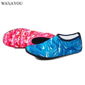 WANAYOU Summer Aqua Socks For Swimming, Light Water Shoes, Men Women Aqua Beach Shoes, Non-Slip Swimming Seaside Sneaker Socks Y0714