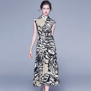 Llzacoosh sommar kvinnor elegant stativ krage ärmlös vit svart tiger mönster tryckt klänning kvinnlig slim party klänningar 210514