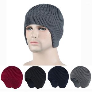 Outdoor Hats Thermal Ear Flap Warm Cashmere Skiing Cap Winter Knitted Hat Thicken Wool Beanie Woolen Yarn