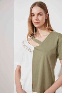 Trendyol With Color Block Cut Out Detail Basicrme T-Shirt TWOSS20TS0048 G220228