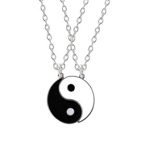 Colar Tai venda por atacado-Colares de pingente de moda casal colar estilo chinês retro yin yang tai chi liga para amigo aniversário presente amizade jóias