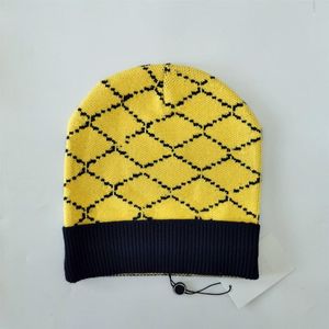 Designer mössa keps för kvinnor män höst vinter hattar sport knit hatt tjockna varm casual utomhus skalle kepsar