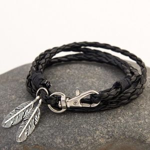 Braccialetti di fascino classico retrò fibbia a tre strati a tre strati in metallo pendente con pendente con cinturino in cuoio tessuto braccialetto da uomo gioielli moda casual da uomo