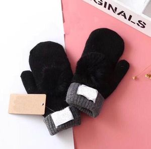 Guanti invernali in pelle di alta qualità e lana touch screen in pelliccia di coniglio con dita in pelle di pecora calda resistente al freddo a332