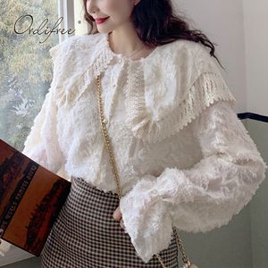 Vår Höst Vintage Kvinnor Chiffon Shirt Lace Crochet Broderi Pearl Single Breasted Blouse Sweet Top 210415