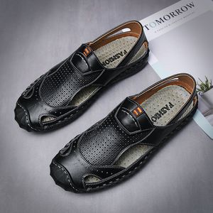 Men's Women's Soft Bottom Wholesale Sandals Luxurys Designers Sandy beach shoes Men Women Slippers Breathable and lightweight