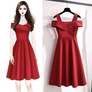 Sexy Off Schulter Party Kleid Frauen Plus Größe M-4XL Elegante Chic Hohe Taille Knie Länge Schlanke A-Linie Sommer Koreanische beiläufige Kleider